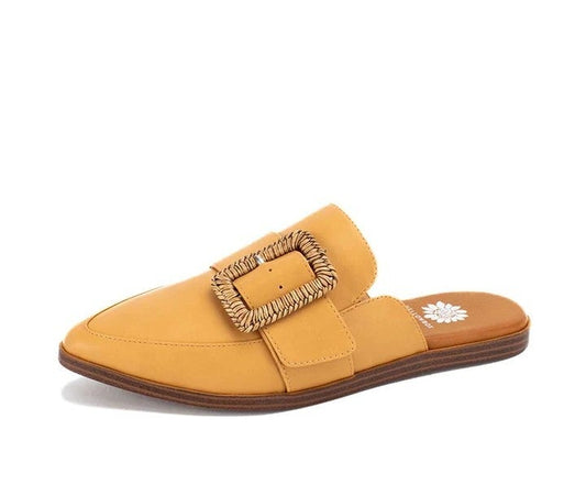 Yellow Box Shoes Nikko Camel Slip On